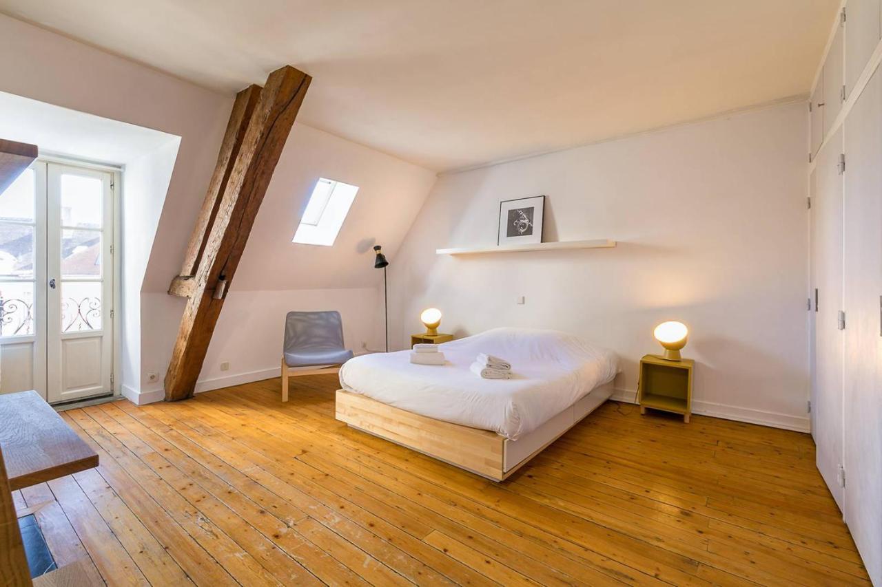 La Plume Aux Pieds Du Parvis Saint Jean Apartamento Dijon Exterior foto